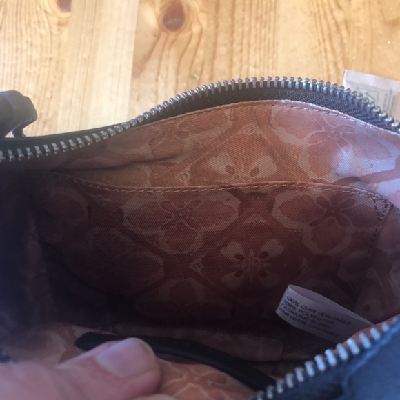 Lucky brand “ivla” mini leather shoulder bag - Picture 4 of 4
